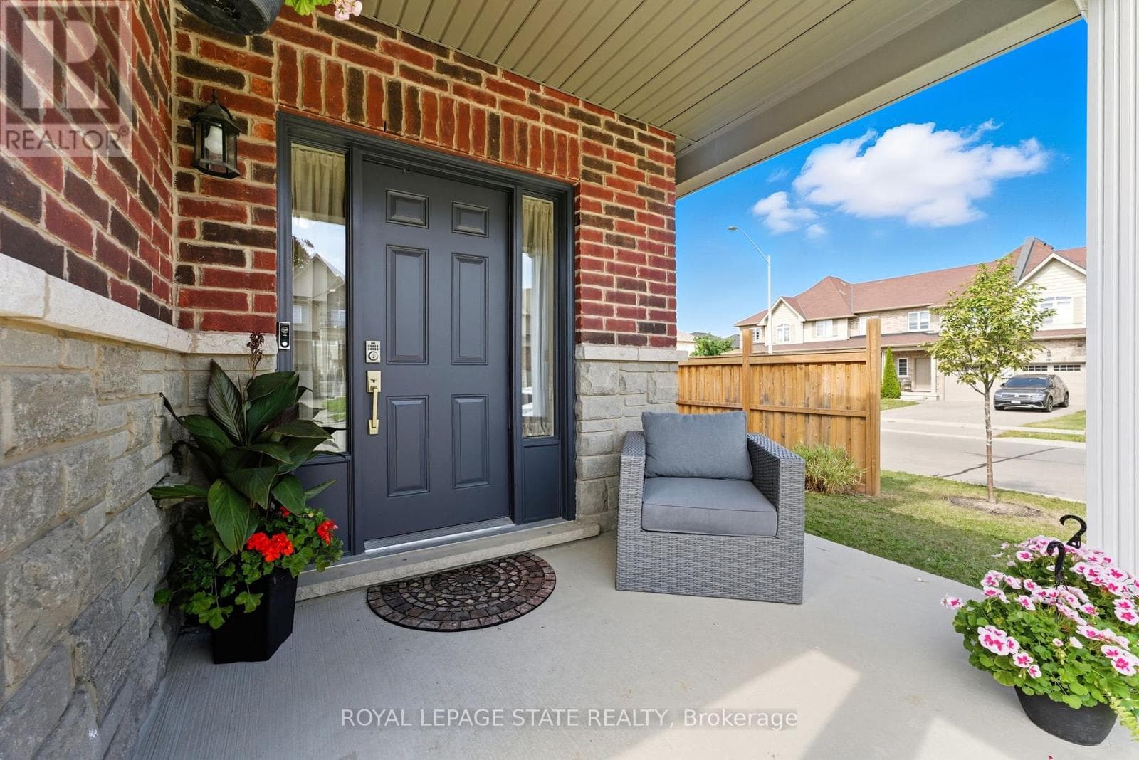 71 BRADBURY ROAD photo 3