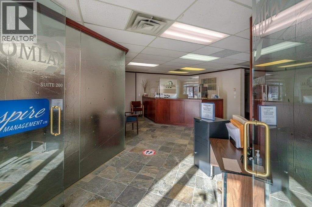 498 ELLIS Street photo 4