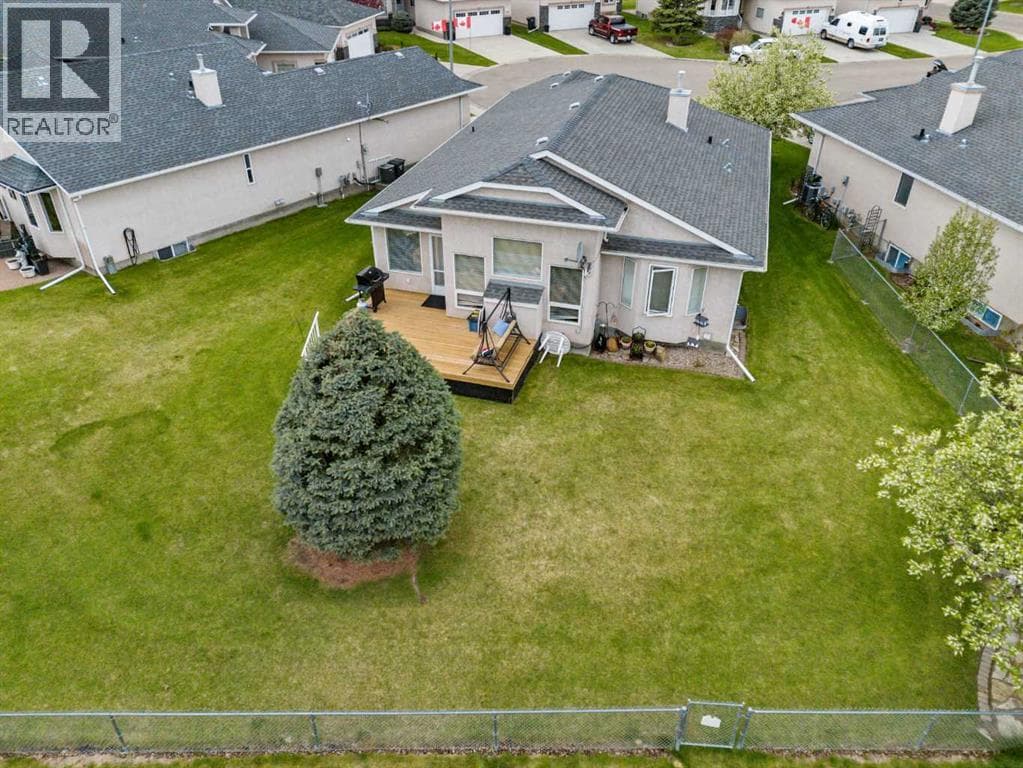 310 Riverside Garden NW photo 4