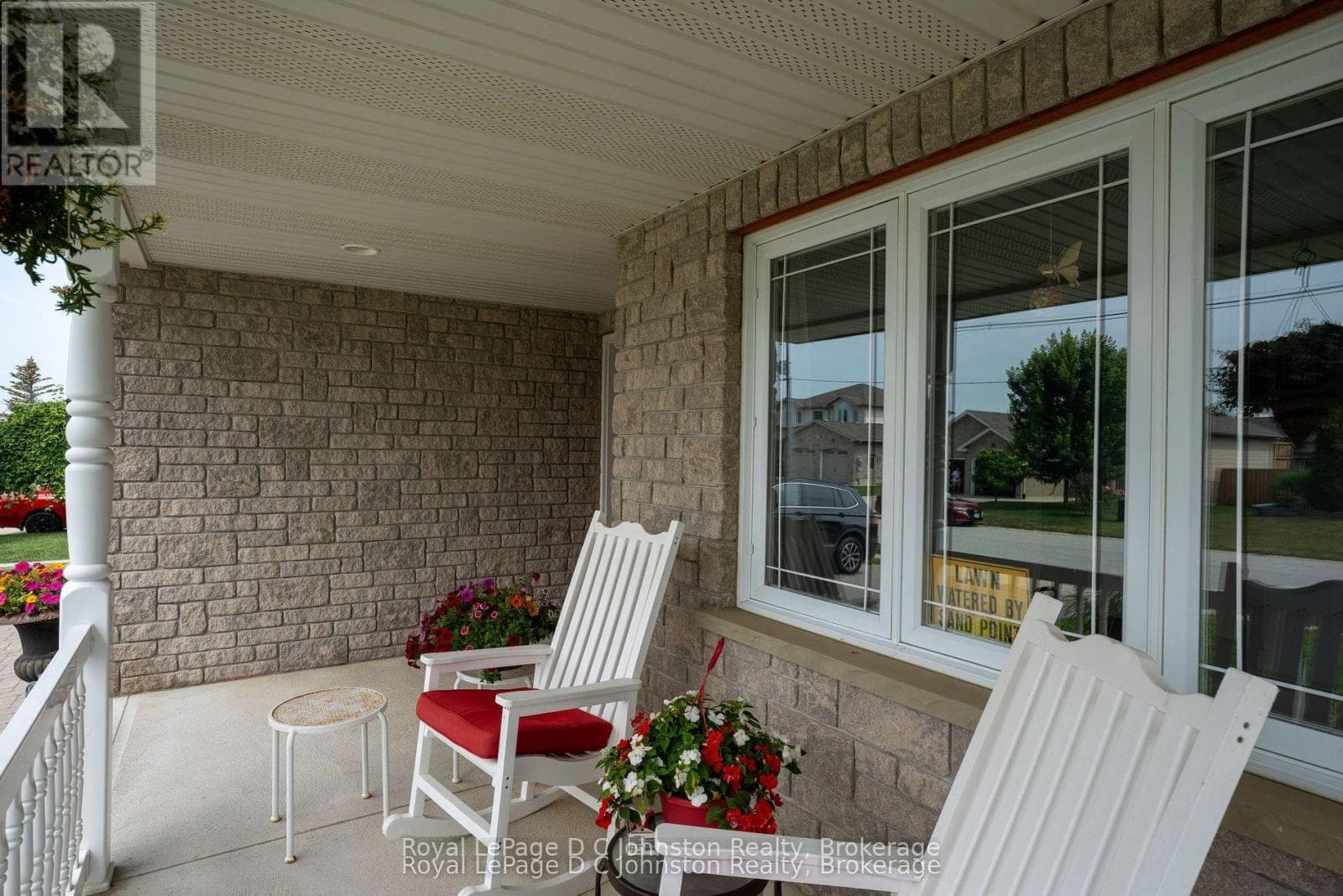 477 BUCKBY LANE photo 4