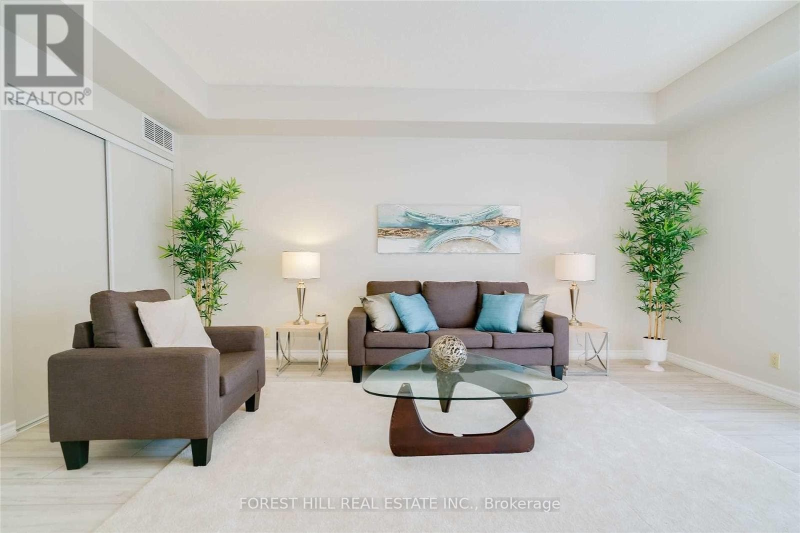 103 - 9 GREENBRIAR ROAD photo 4