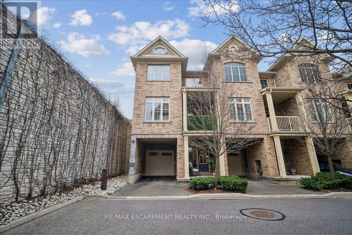2 bed 2 bath single family at #40 - 181 PLAINS ROAD W — $824,900