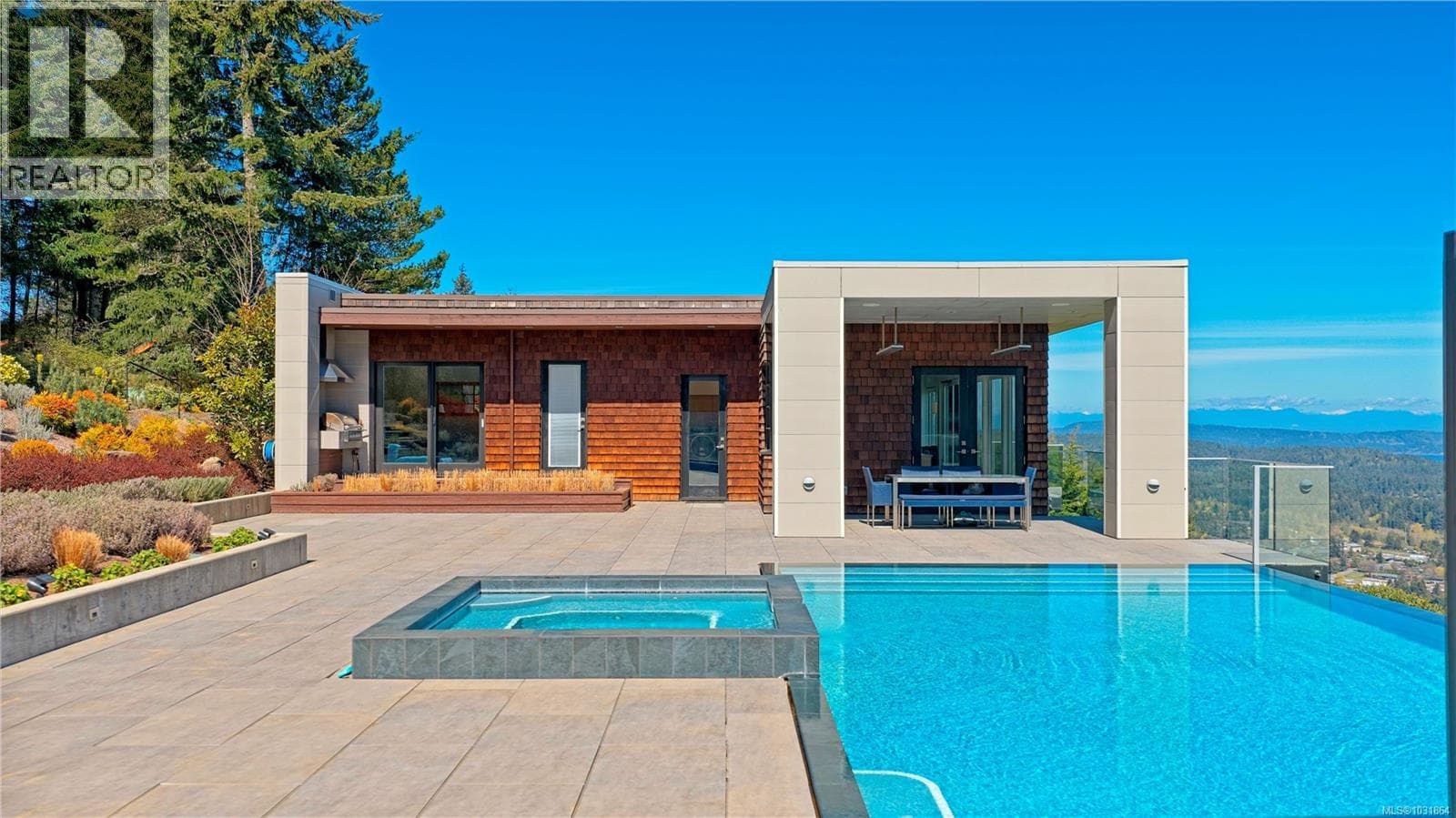 136 Wilkie Way photo 3