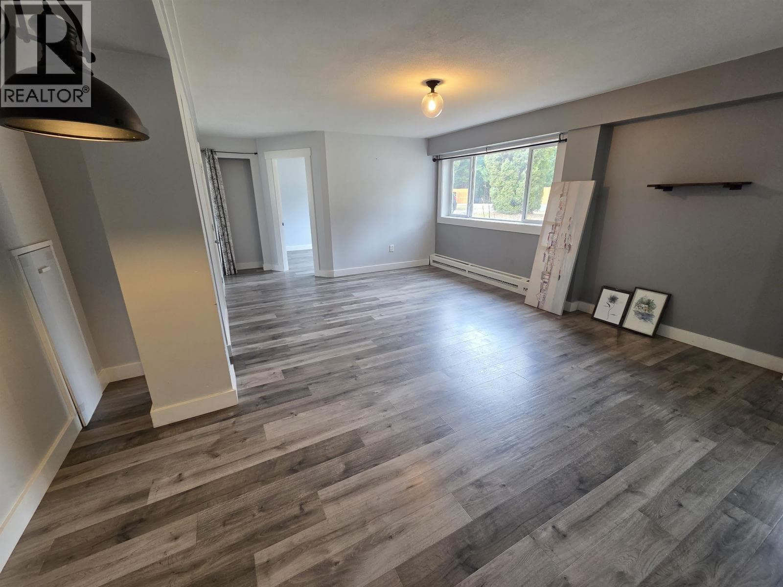 2434 KROYER STREET photo 3
