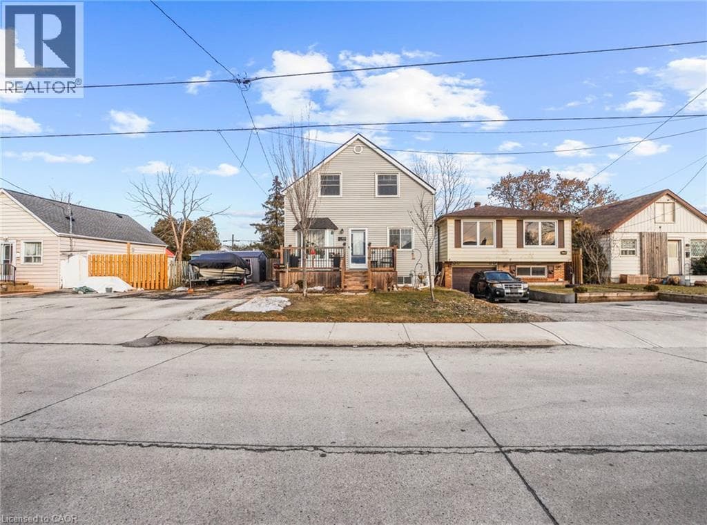 420 WAVERLY Street photo 2