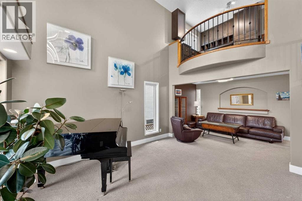 111 Valley Ponds Crescent NW photo 3
