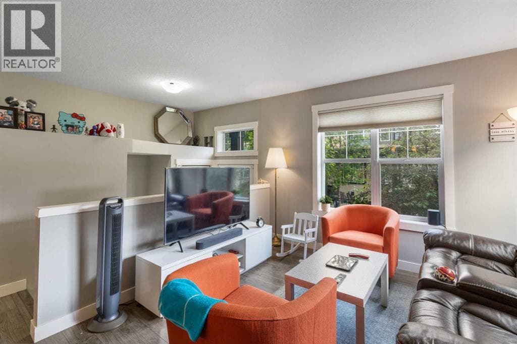 319 Mckenzie Towne Square SE photo 5