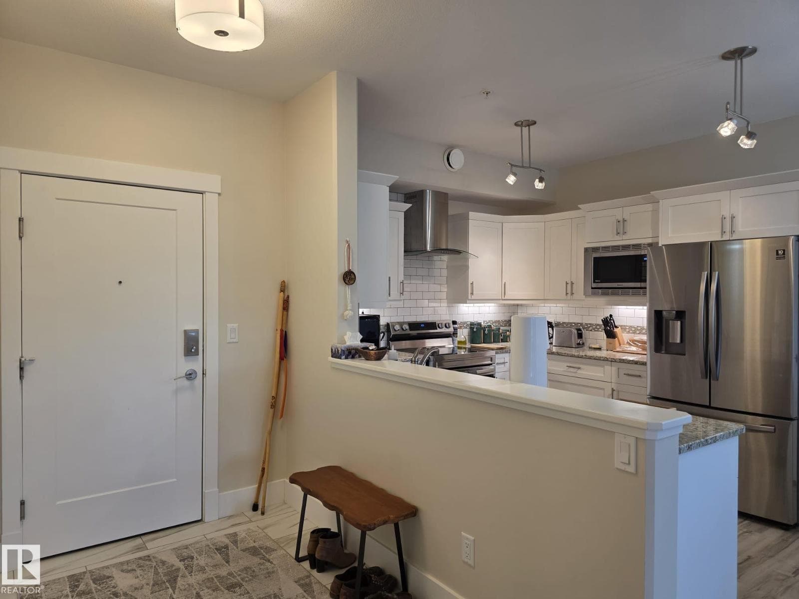 #304 5201 Brougham DR photo 3