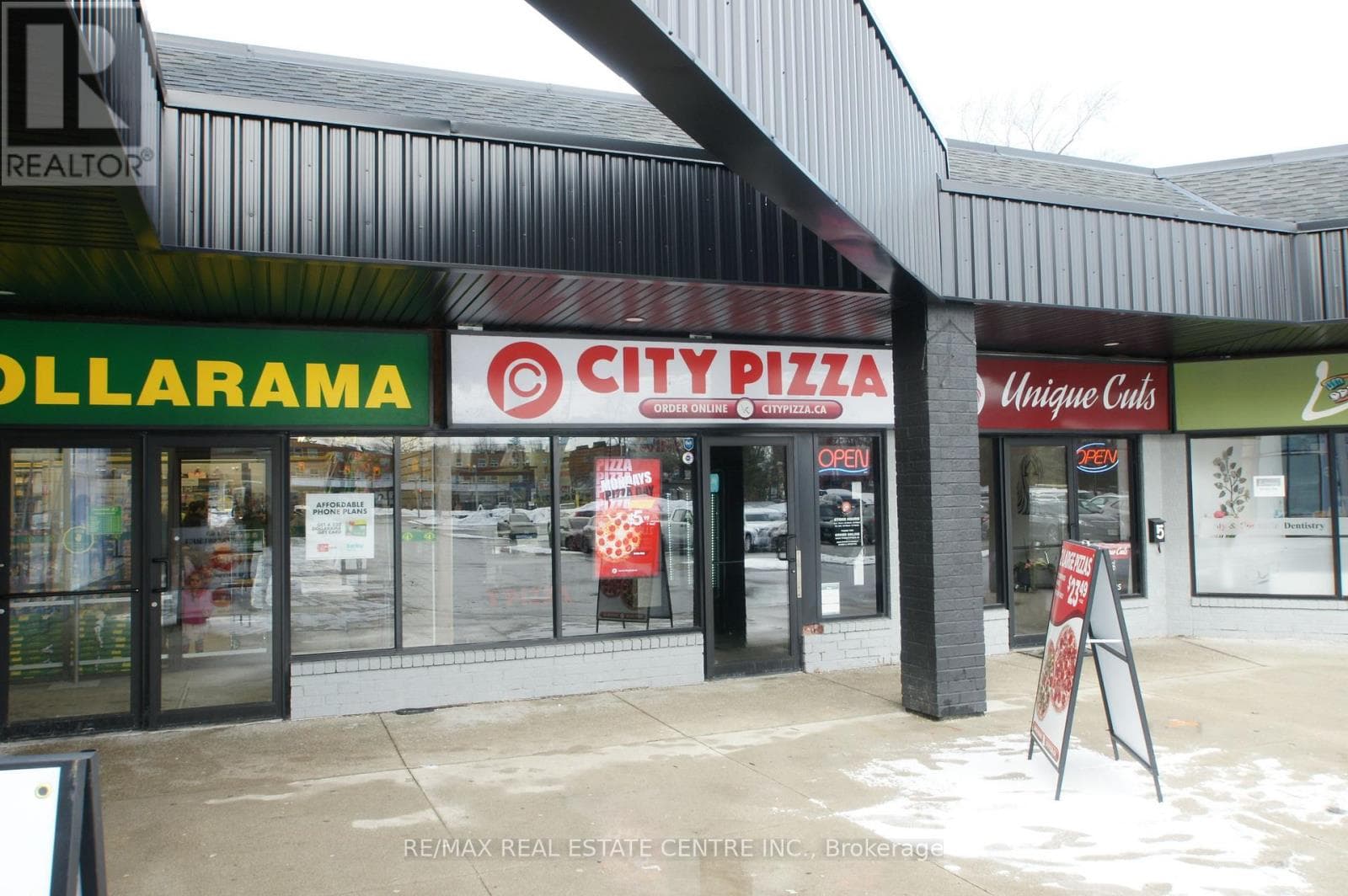 1 bath business at 4 - 1865 LAKESHORE ROAD W — $299,000
