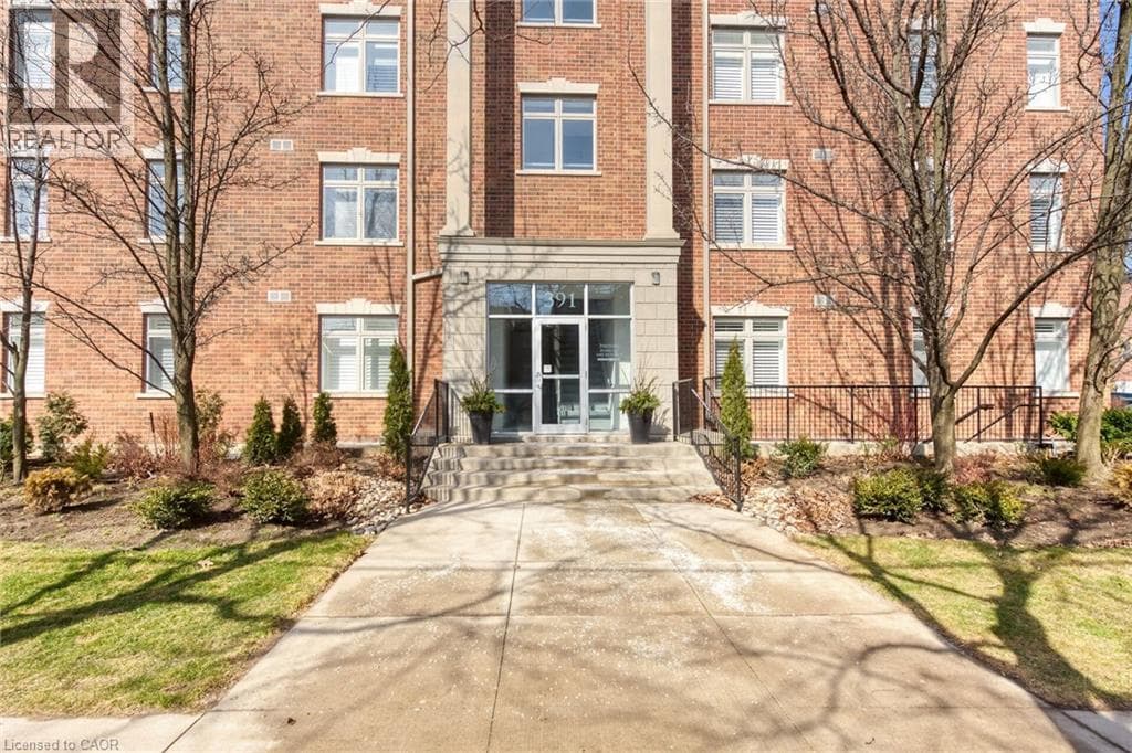 391 PLAINS Road E Unit# 404 photo 2