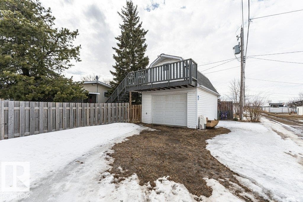 8 DUKE DR photo 2