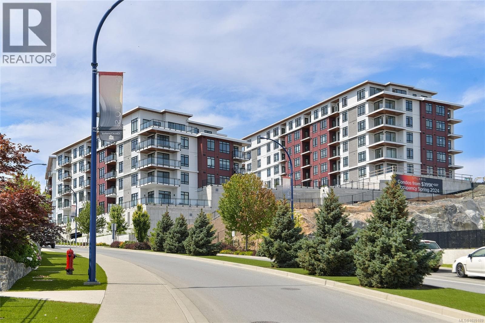 1 bed 1 bath single family at 405 1114 Samar Cres — $399,900