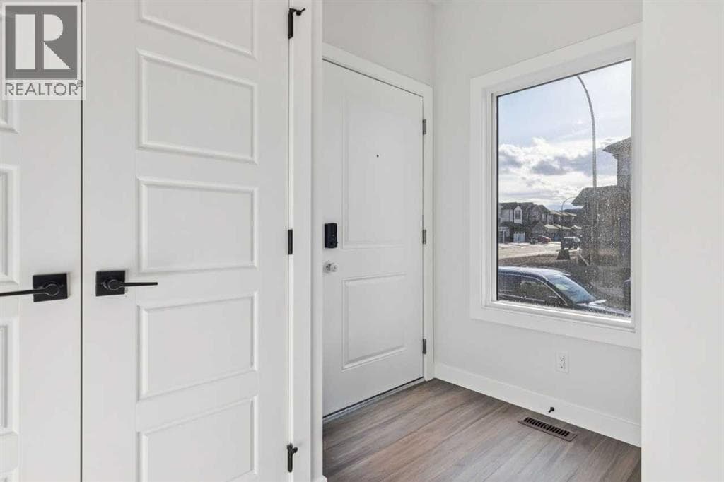 215 Sora Terrace SE photo 5