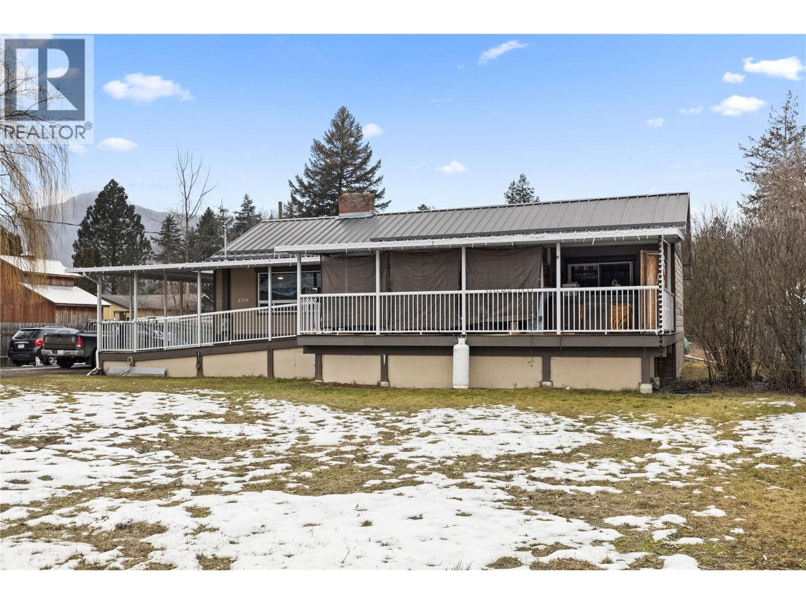 3 bed 3 bath single family at 4359 Borthwick Avenue — $485,000
