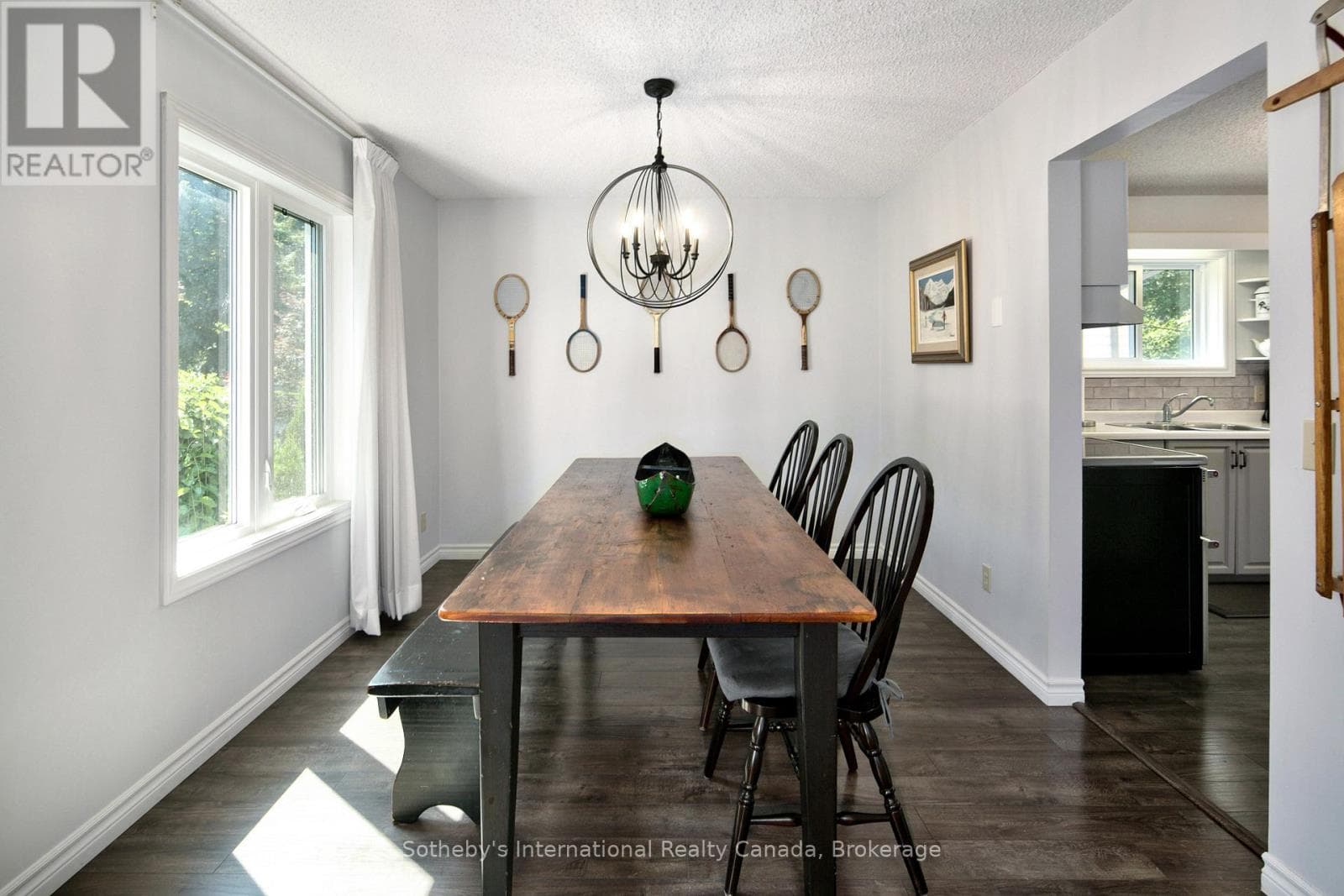 26 MIDDLE AVENUE photo 4
