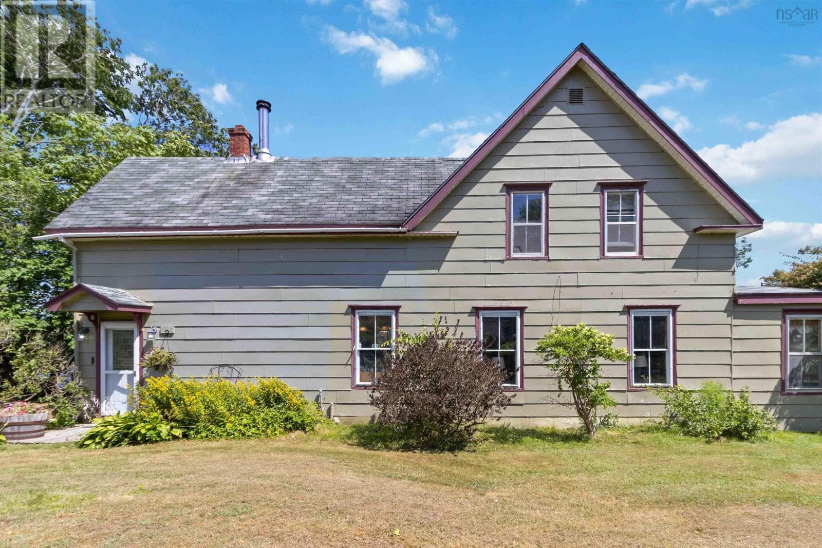 5 bed 3 bath single family at 22 Hogg Lane — $379,900