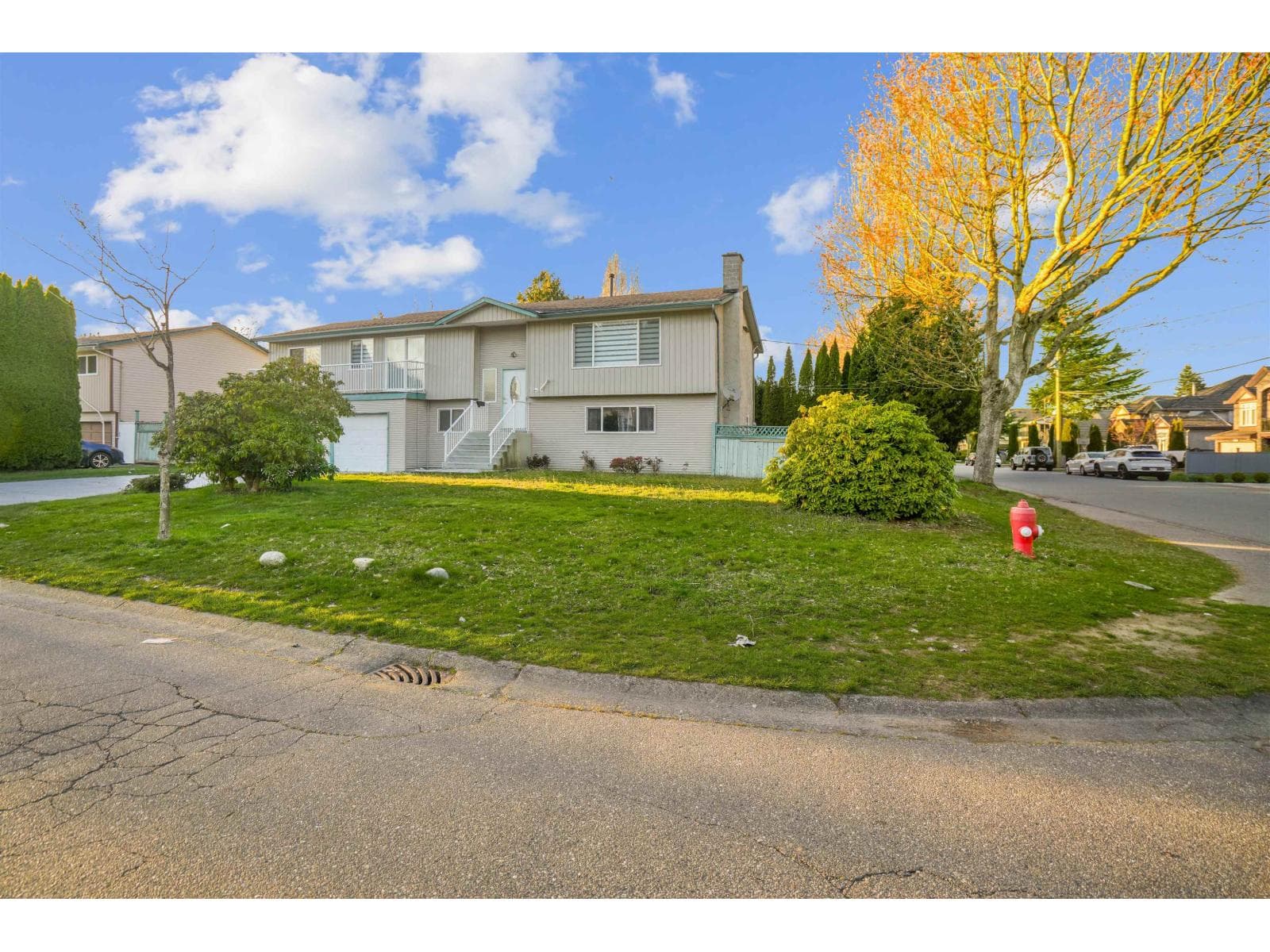 12987 62 AVENUE AVENUE photo 2
