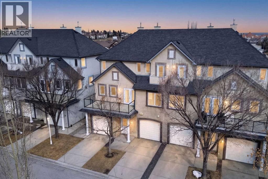 3 bed 3 bath single family at 34 Simcoe Place SW — $529,900
