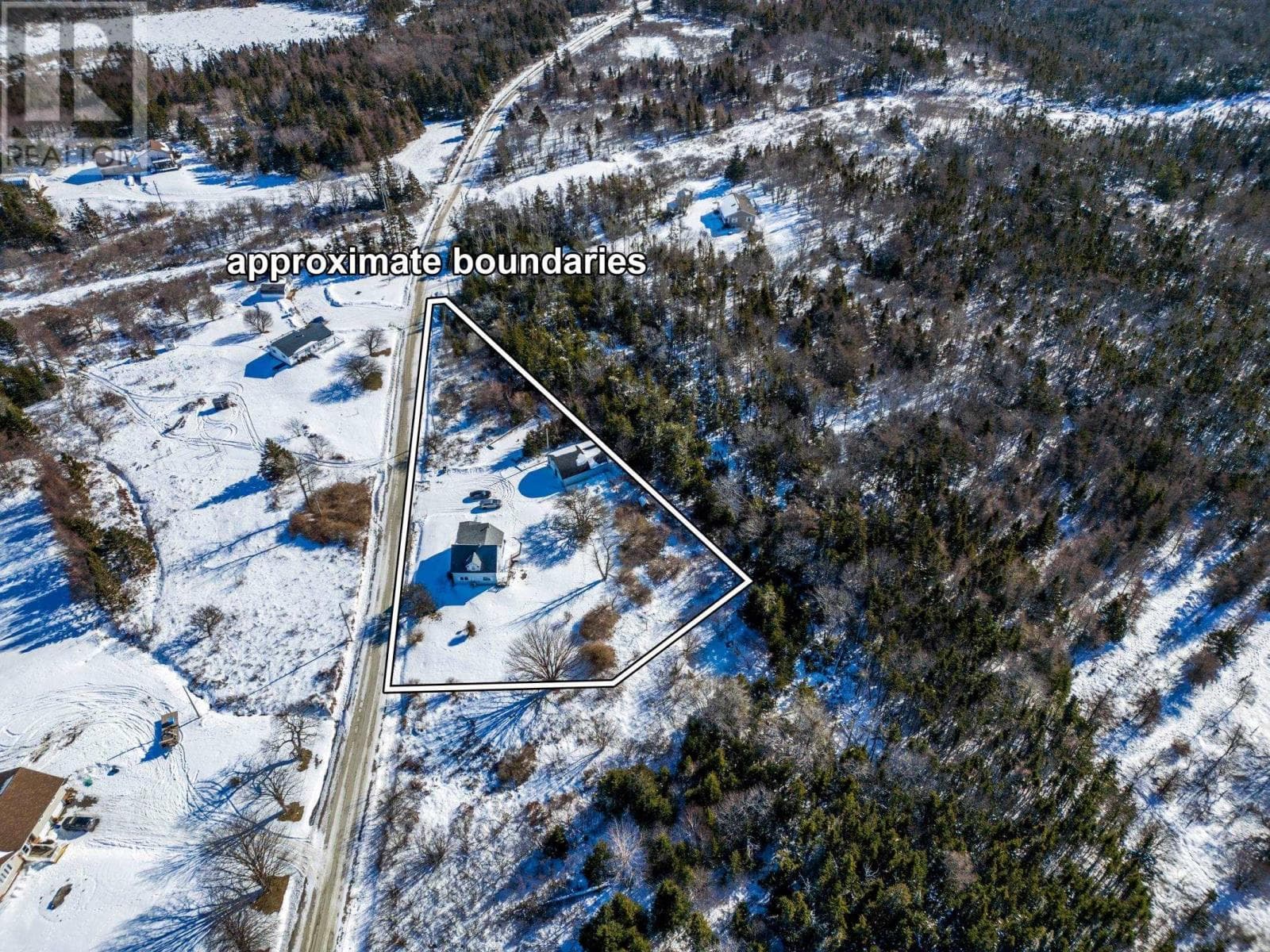 90 Oak Park Road photo 2