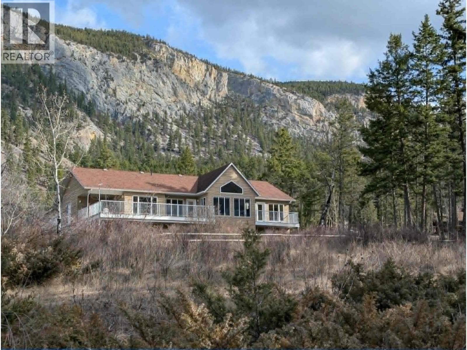 3 bed 3 bath single family at 3028 DE SOUS MOUNTAIN ROAD — $959,000