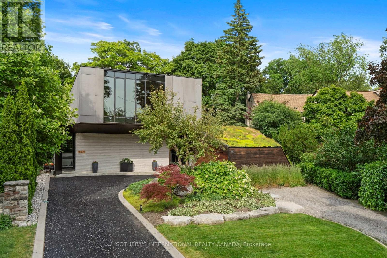 95 RIVERVIEW DRIVE photo 3