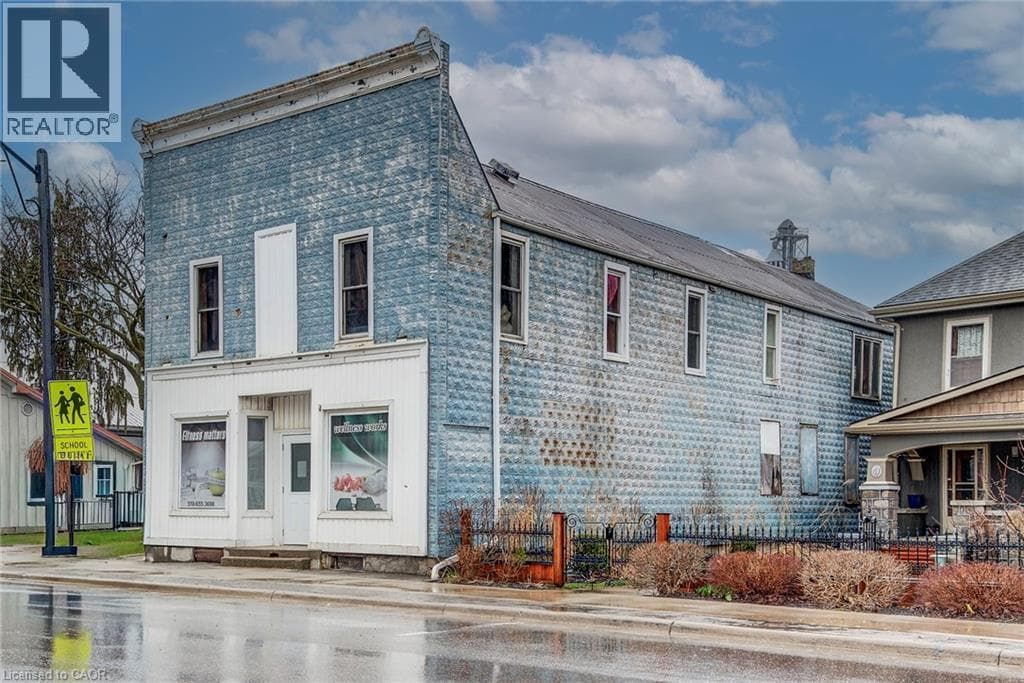 41-43 WOODSTOCK Street S photo 2