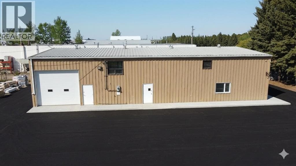 retail at 6001 40 Avenue — $800,000