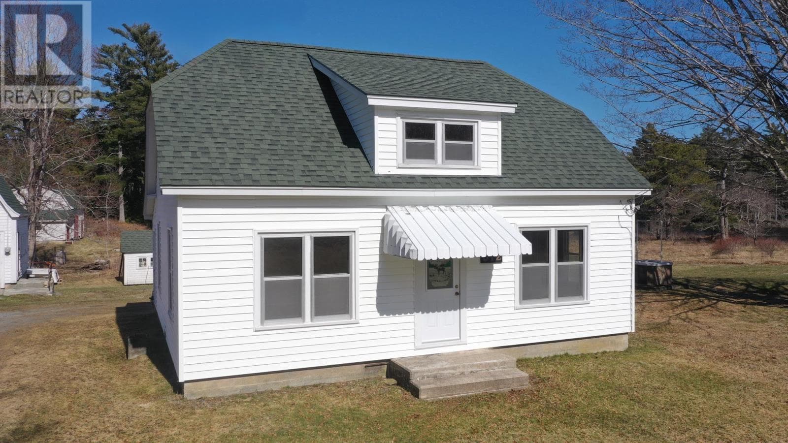 312 Medway River Road photo 2