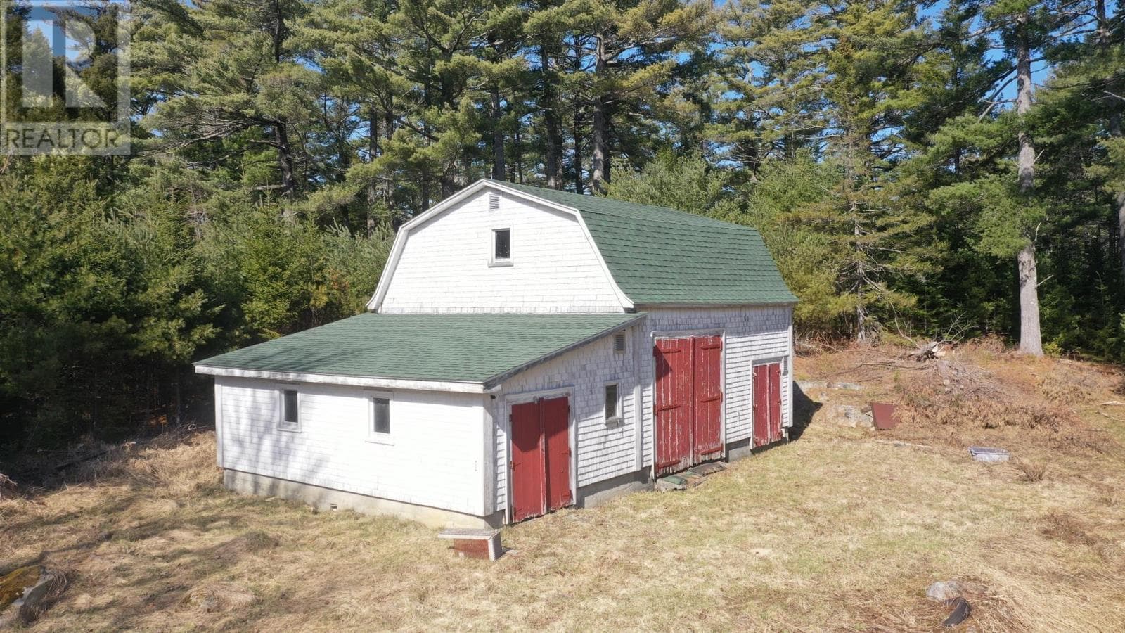 312 Medway River Road photo 4