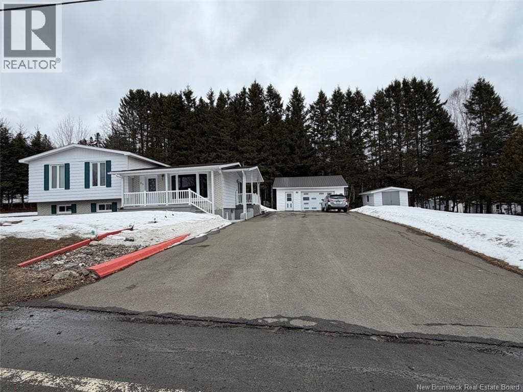 4 bed 2 bath single family at 95 Des Érables Avenue — $289,000