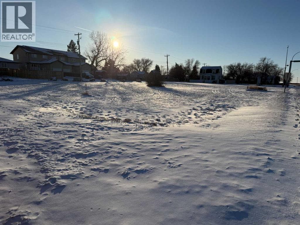 109 7 Avenue E photo 5