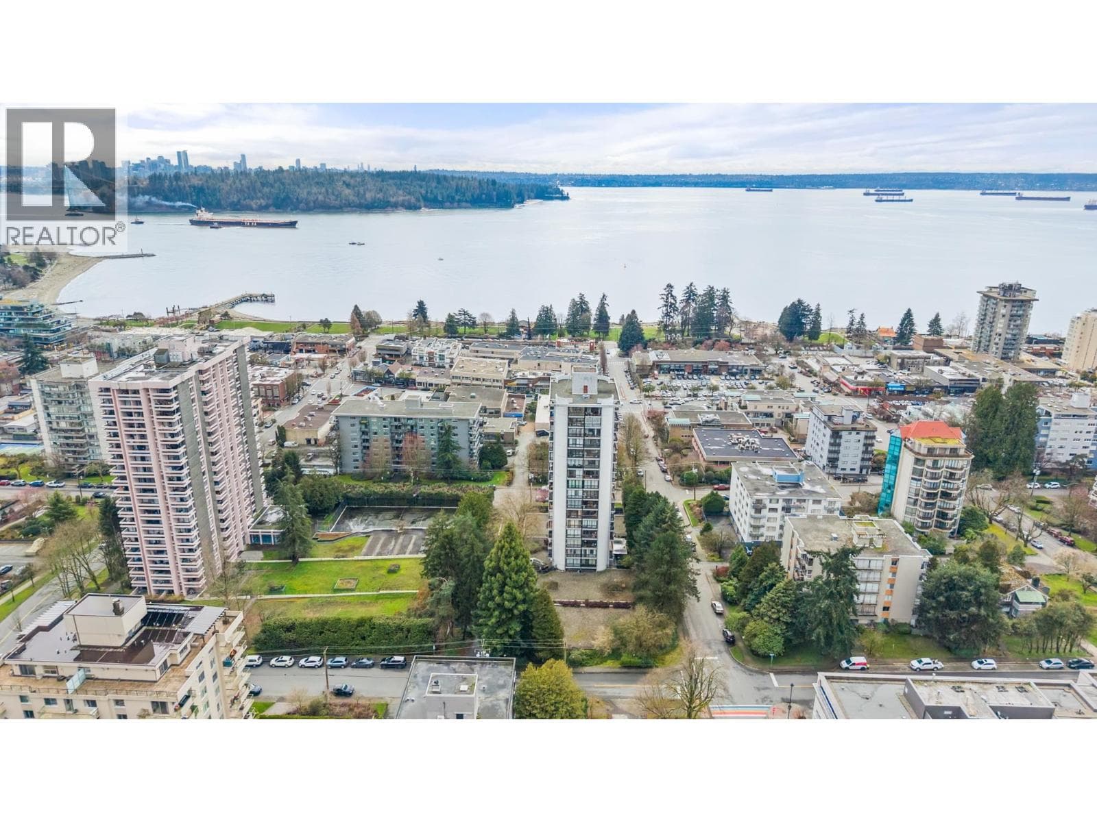 1 bed 1 bath single family at 704 650 16TH STREET — $839,000
