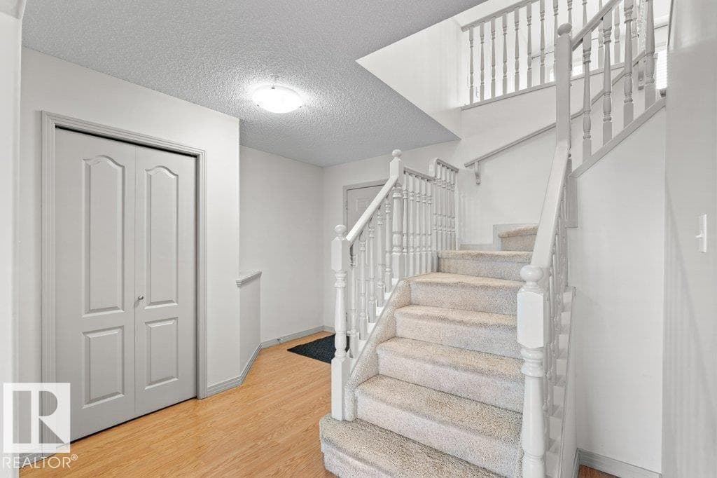 716 MCALLISTER LO SW photo 4