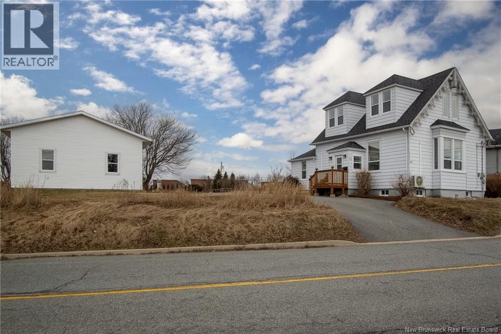754 Sand Cove Road photo 4