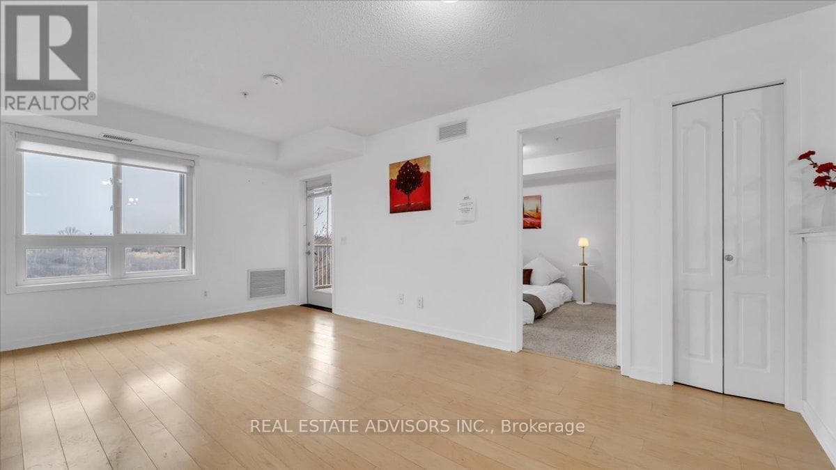 2208 - 6 DAYSPRING CIRCLE photo 4