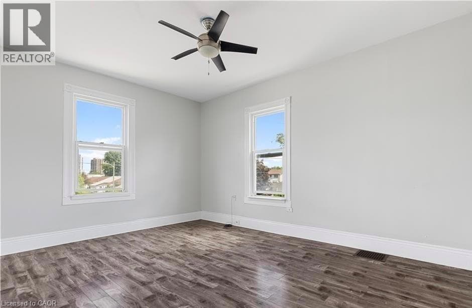 235 HAMILTON Road photo 5