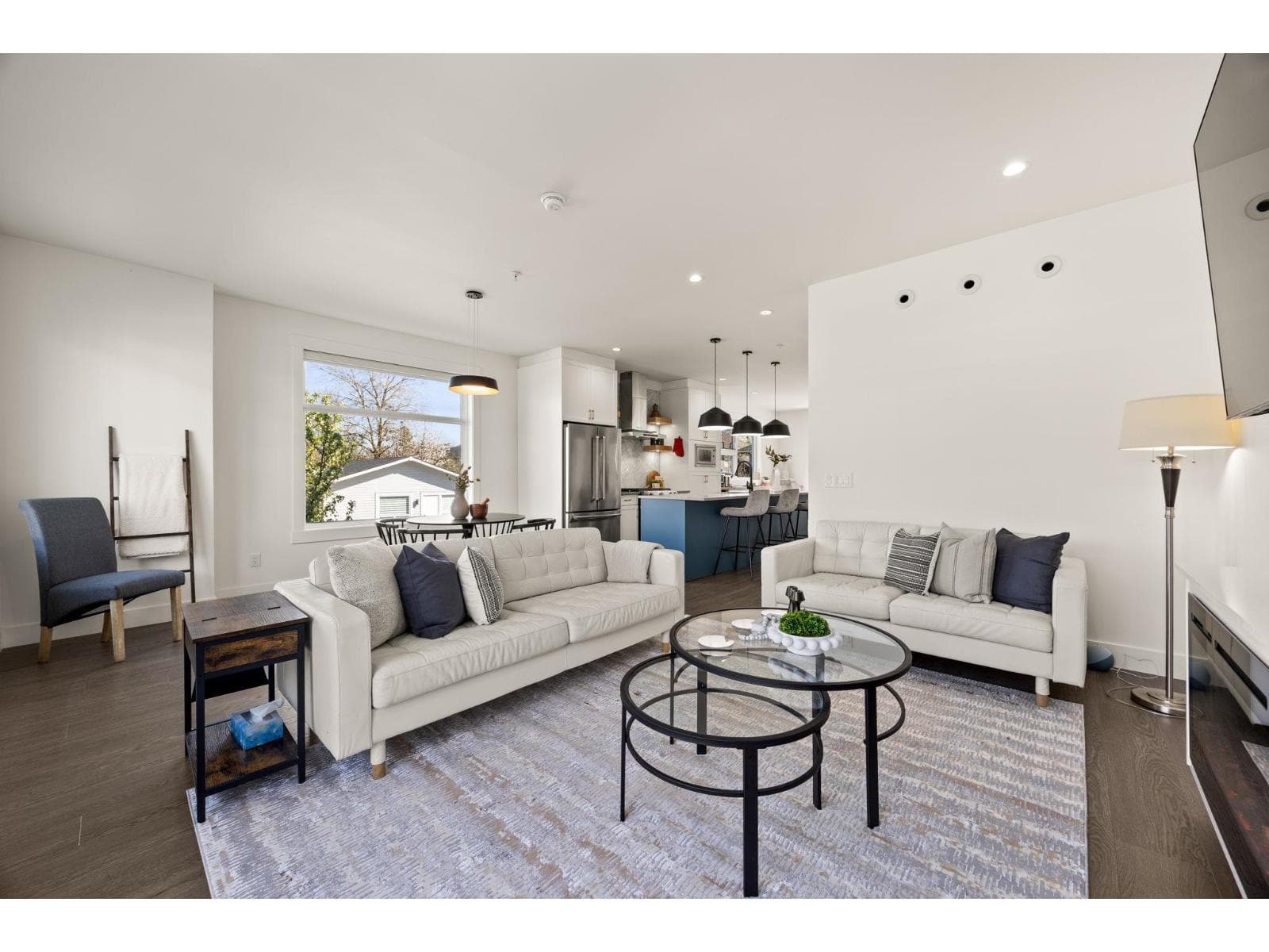 26 22334 48 AVENUE photo 3