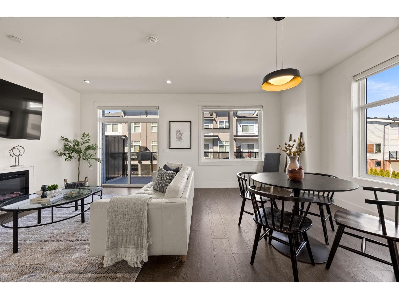 26 22334 48 AVENUE photo 4