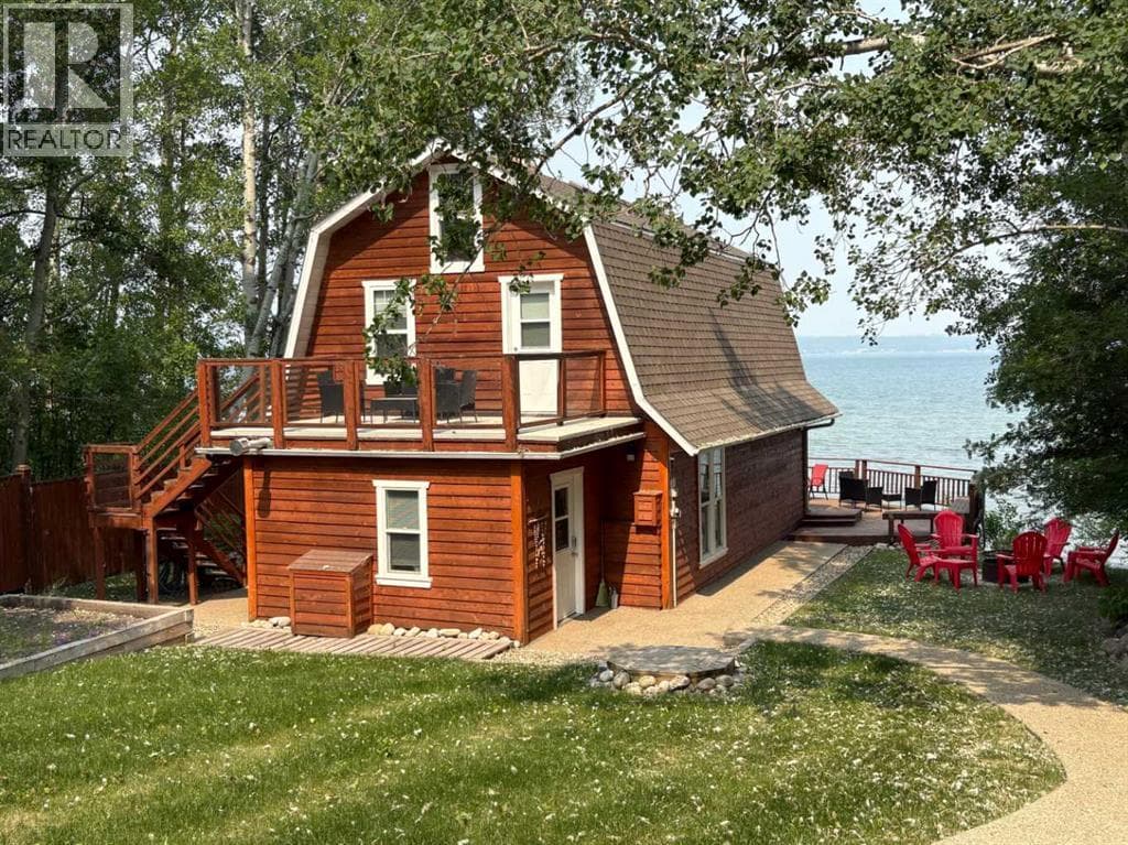 157 Grand Avenue photo 3