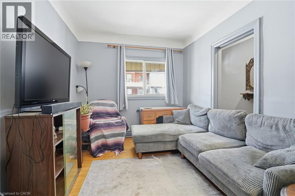 121 GIBSON Avenue photo 3