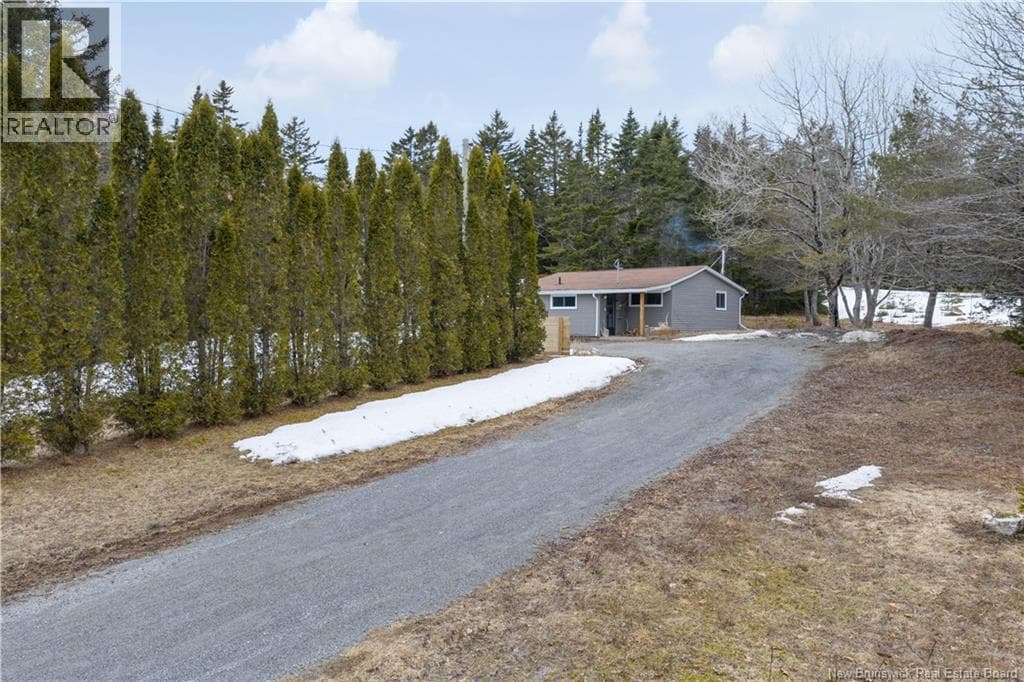 933 Route 111 photo 5