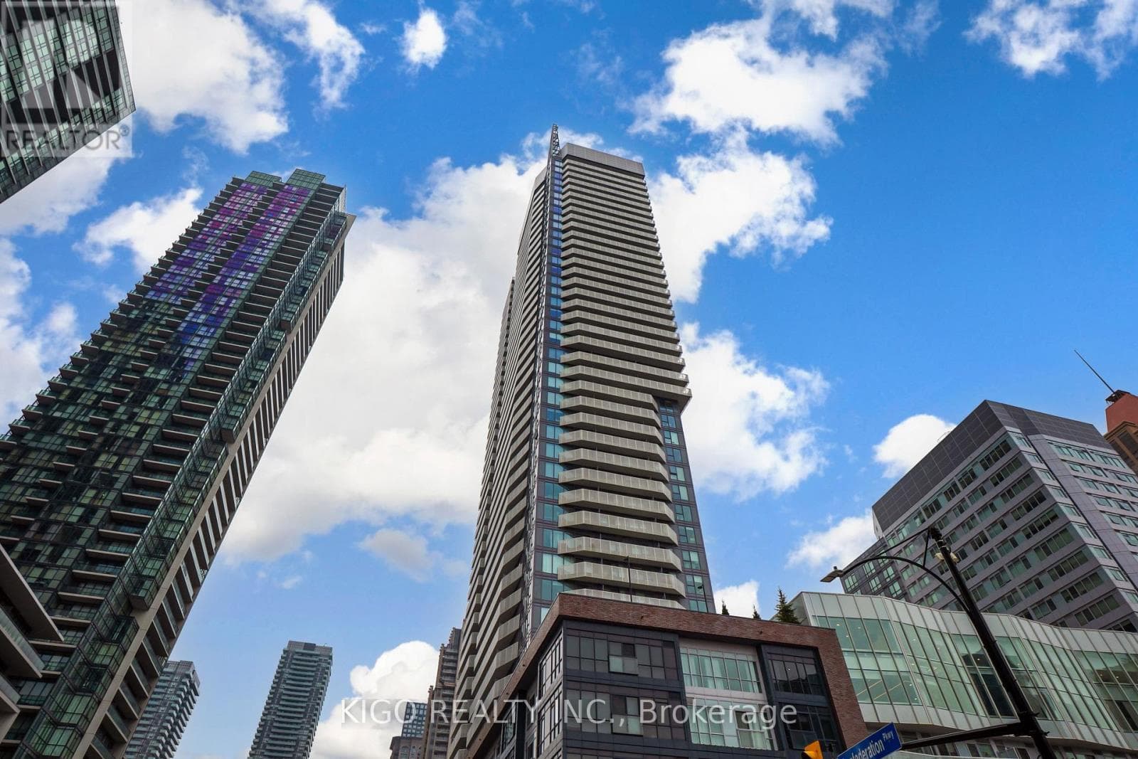 1 bed 1 bath single family at 2406 - 4065 CONFEDERATION PARKWAY — $449,000