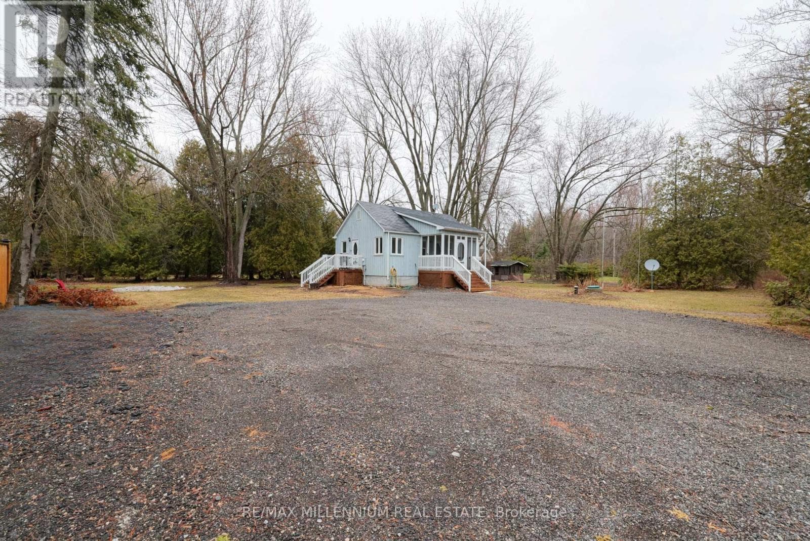 2424 OLDE BASE LINE ROAD photo 4