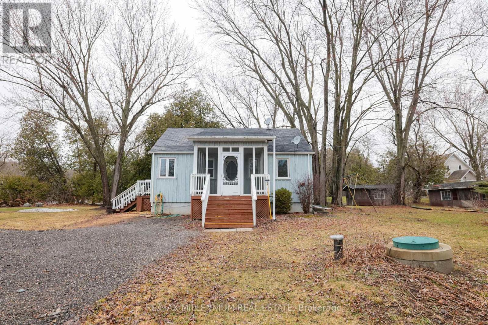 2424 OLDE BASE LINE ROAD photo 5
