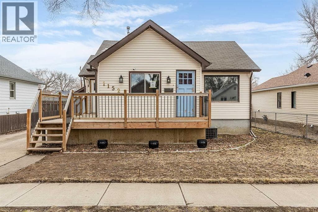 2 bed 2 bath single family at 1152 Braemar Street SE — $215,000