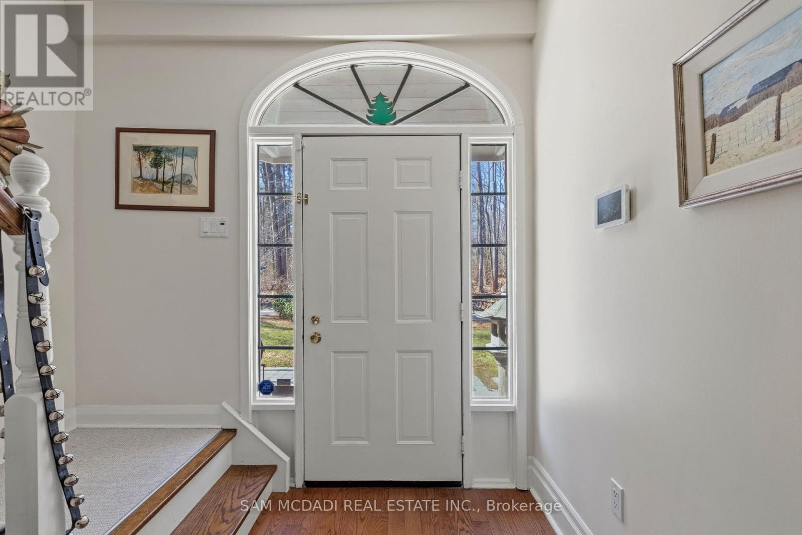 990 ROPER AVENUE photo 4