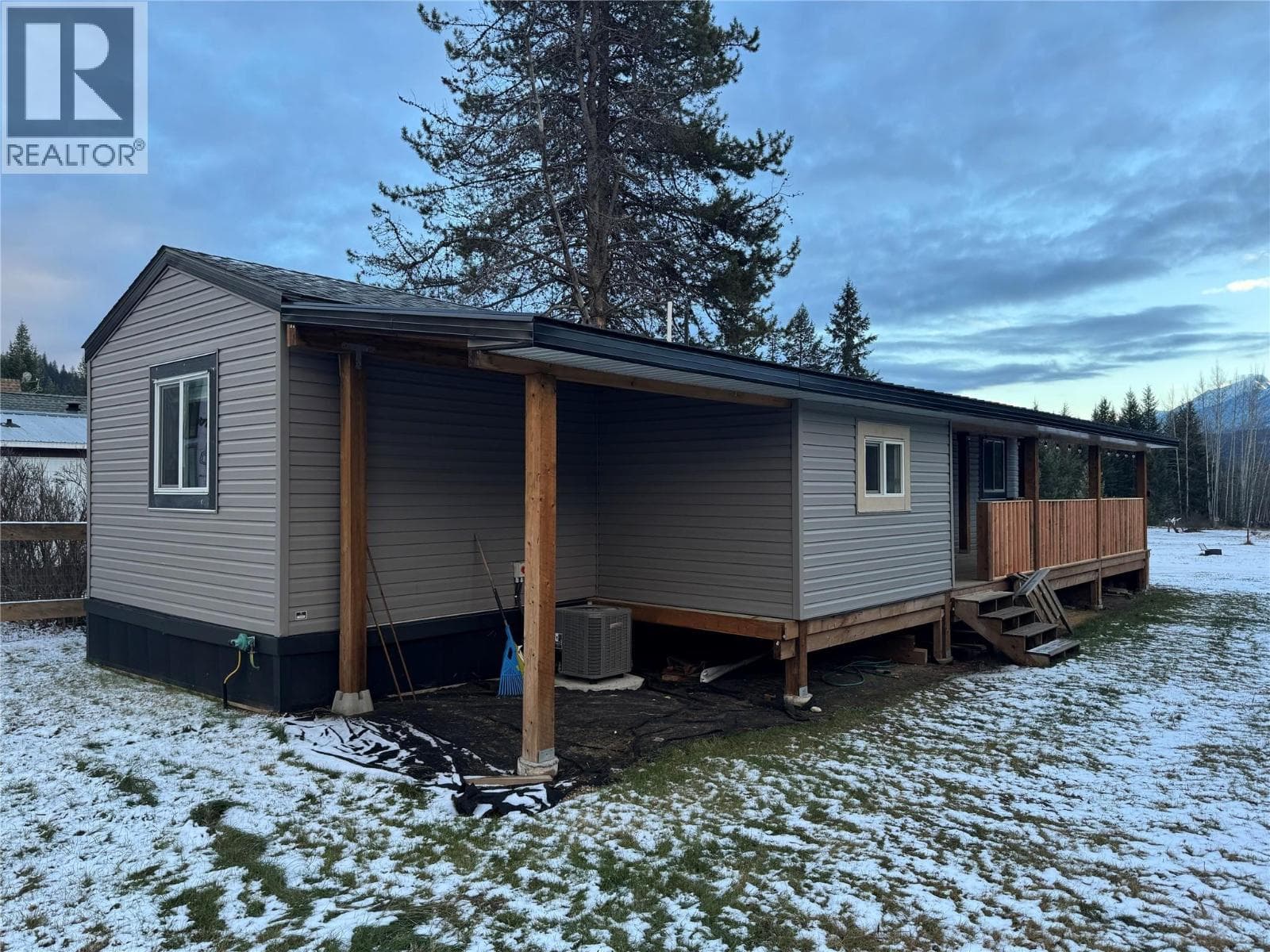 2779 DEJORDIE Road Unit# 26 photo 4