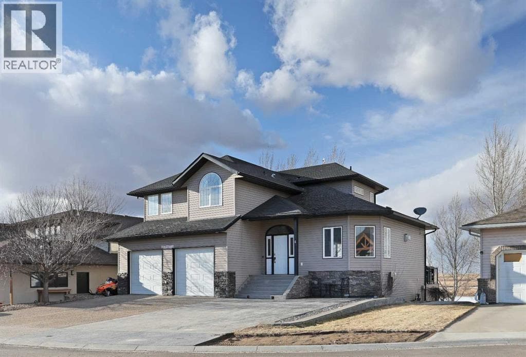 4 bed 3 bath single family at 4 Blue Heron View — $809,000
