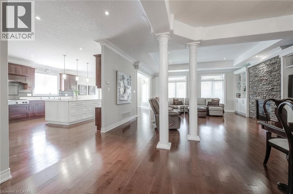 4072 HIGHLAND PARK Drive photo 3