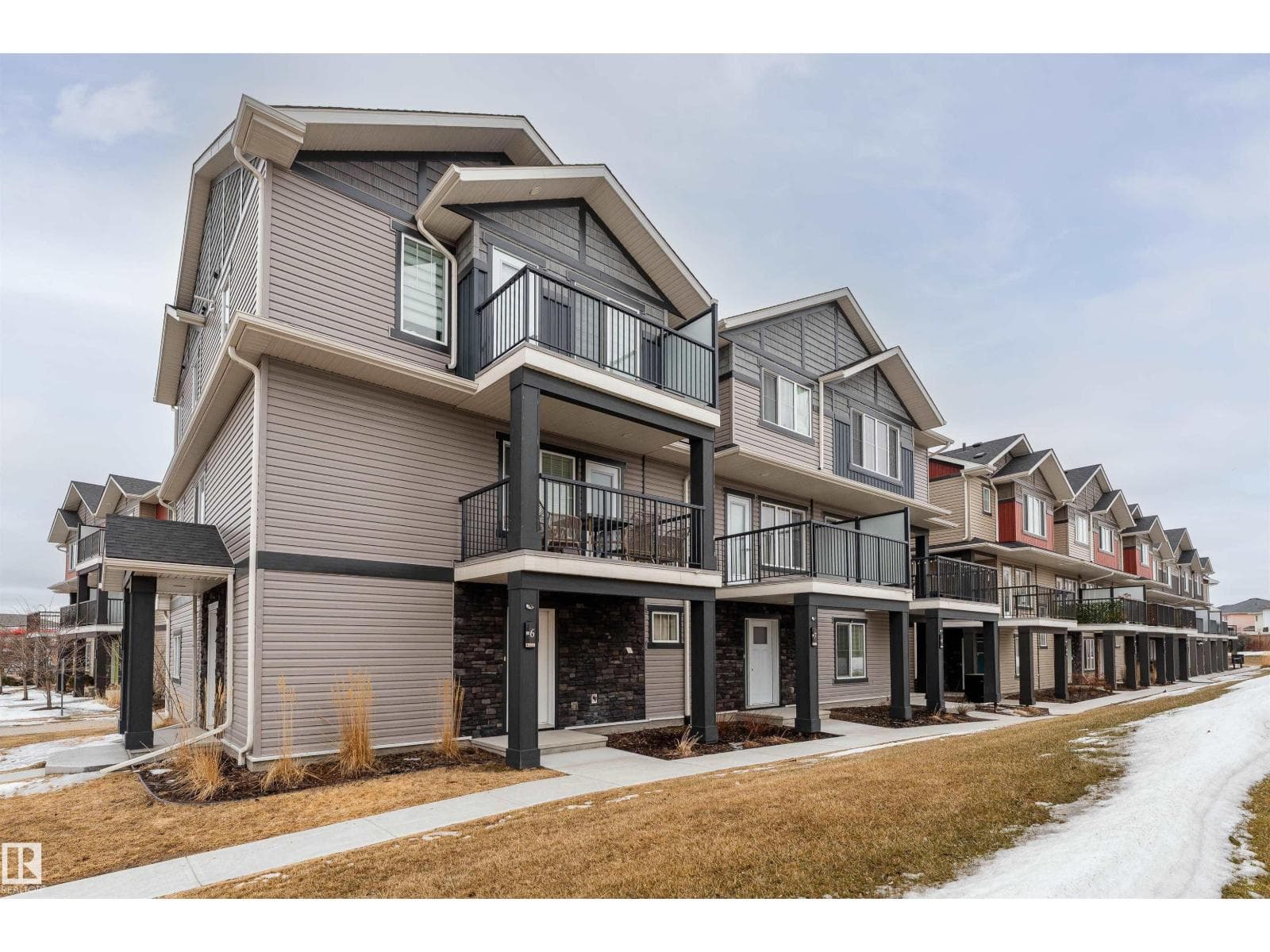 1 bed 1 bath single family at #6 12815 Cumberland Rd NW — $240,000